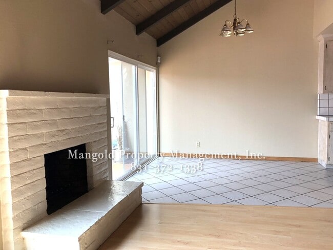 Building Photo - Charming 2-Bed 1-Bath Home with Vaulted Ce...