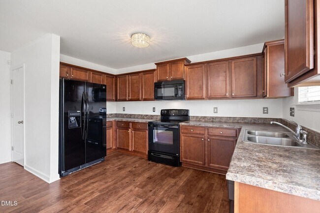 Building Photo - 239 Battery Way