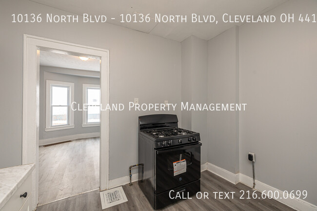 Building Photo - Newly Renovated Cleveland Duplex