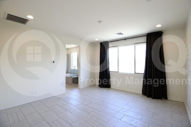 Building Photo - 7330 E Vista Bonita Dr