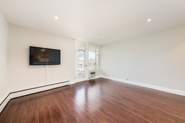 Building Photo - 6121 W Higgins Ave