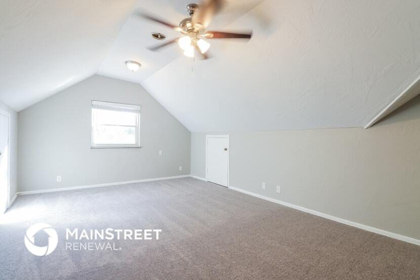 Building Photo - 1113 N Patterson Dr