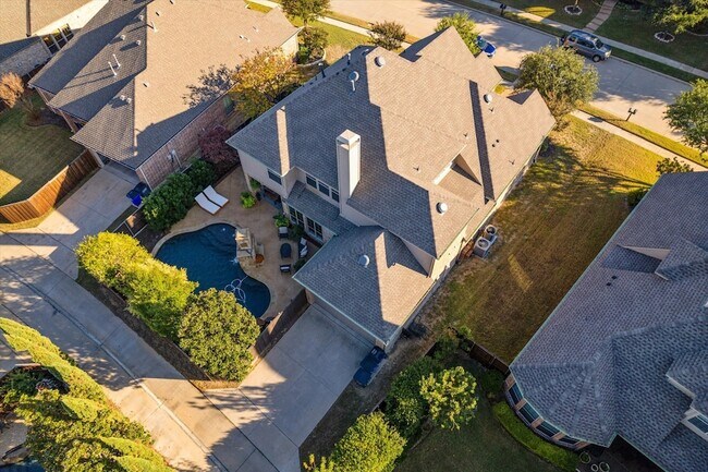 Building Photo - 924 Lairds Ln