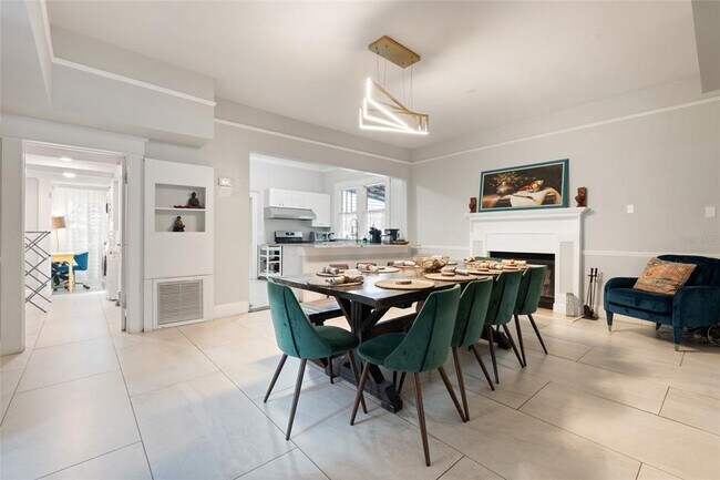 Building Photo - 905 E 22nd Ave.