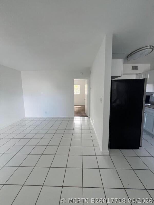 Building Photo - 371 Sunshine Dr