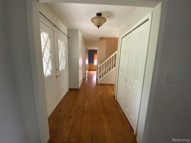 Building Photo - 7302 Parkway Ct