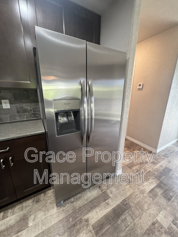 Building Photo - 6107 Kochia Ct