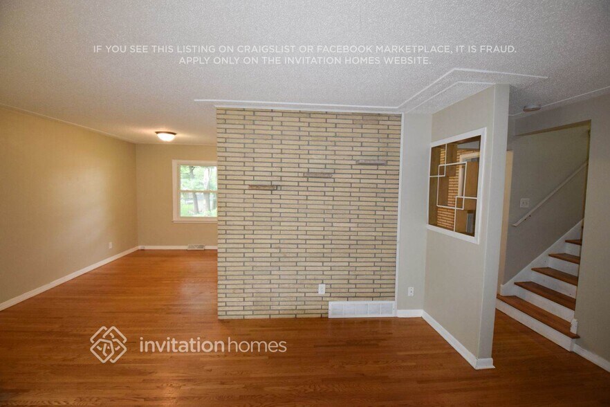 Building Photo - 2241 Randy Ave