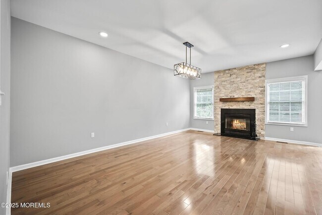 Building Photo - 18 Smock Ct