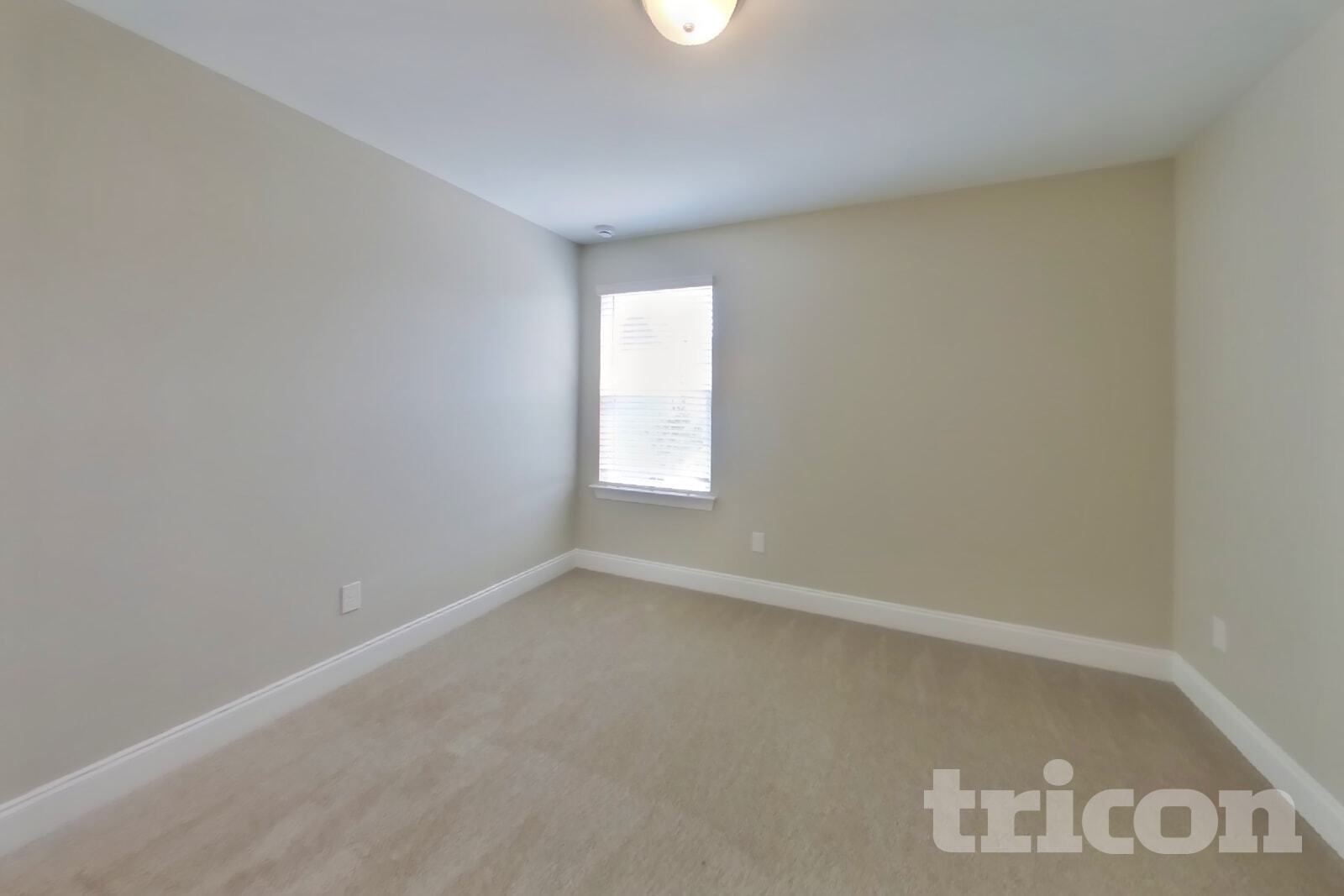 Building Photo - 1331 Carriage Park Dr