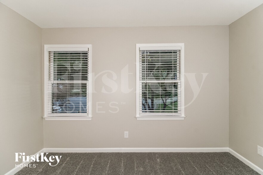 Building Photo - 3612 River Lake Ct