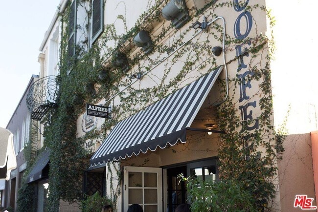 Building Photo - 8380 Waring Ave