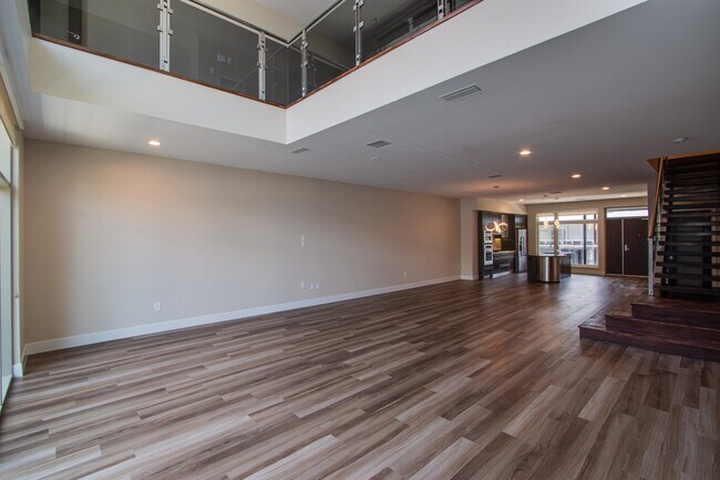 Building Photo - 8925 W Flamingo Rd