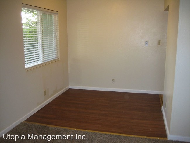 Building Photo - 2 br, 1 bath House - 1493 Del Rio Circle #A