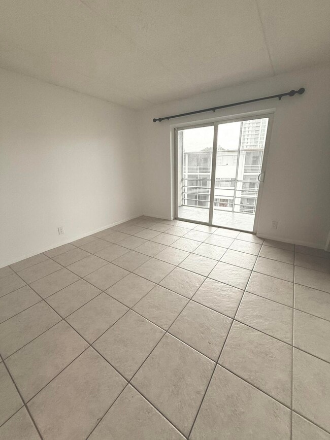 Building Photo - 4500 N Flagler Dr