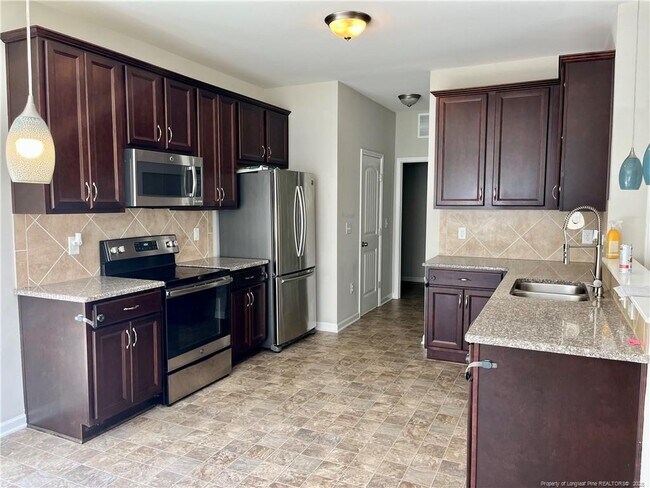 Building Photo - 162 Watchmen Ln