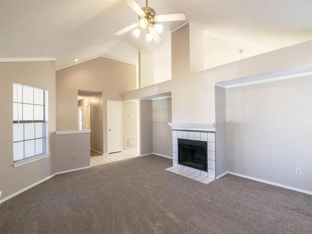 Building Photo - 1520 Mayflower Dr