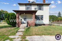 Building Photo - 1004 Gordon St