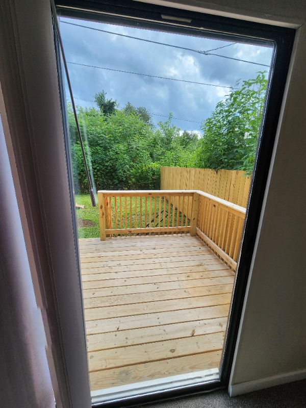 Building Photo - 34 Davis St W