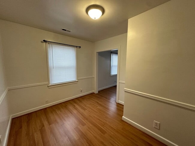 Building Photo - Charming 2BR/1BA Bungalow in Historic Downtown!