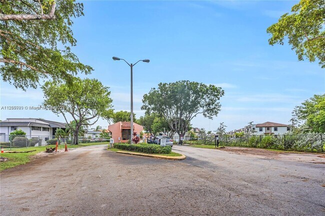 Building Photo - 20840 San Simeon Way