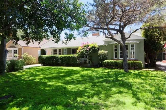 Building Photo - 5807 Beck Ave