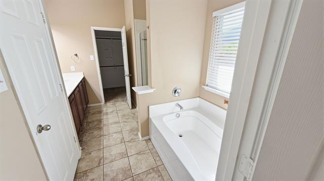 Building Photo - 15513 Landing Creek Ln
