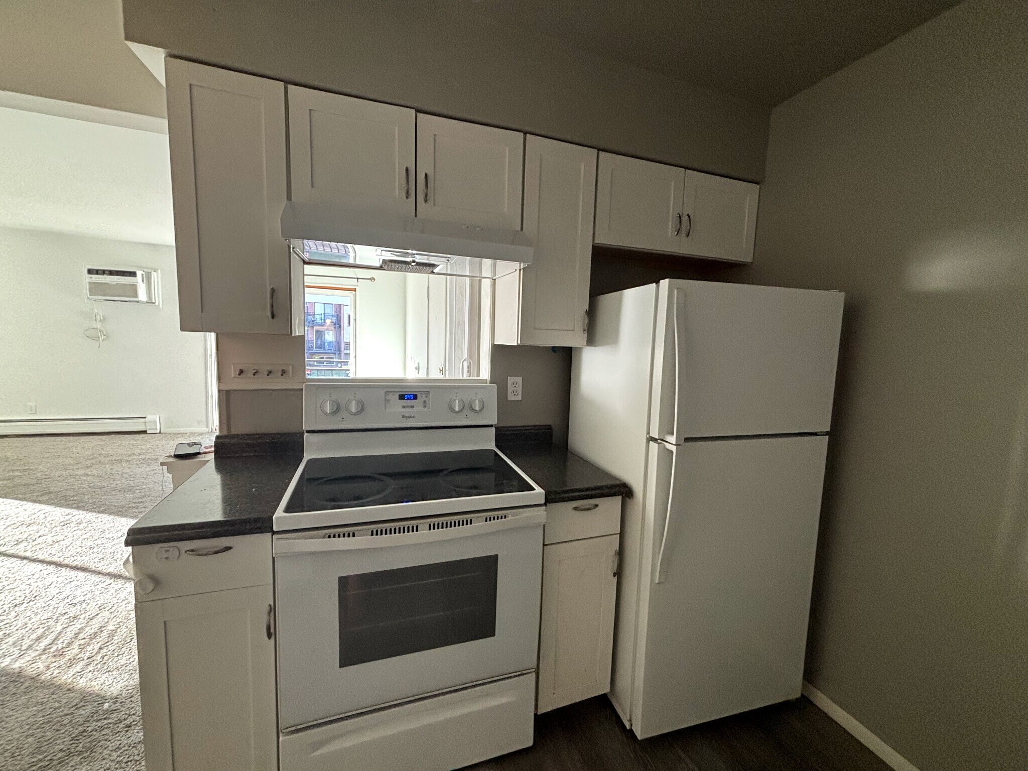 Building Photo - 5995 W Hampden Ave