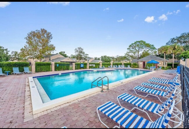 Building Photo - 606 Casa Park L Ct