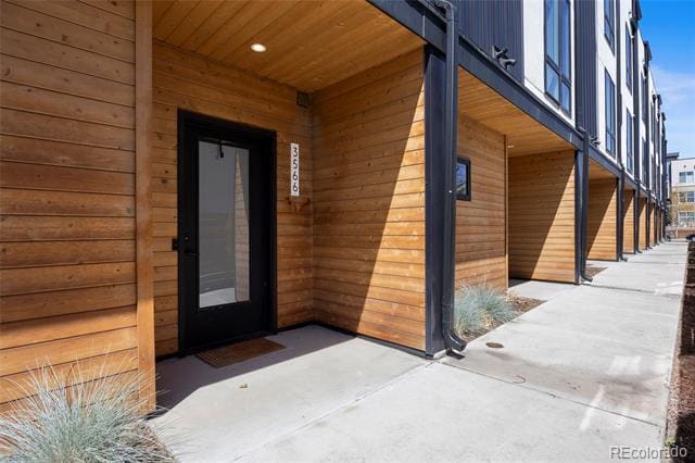 Building Photo - 3566 W 16th Ave