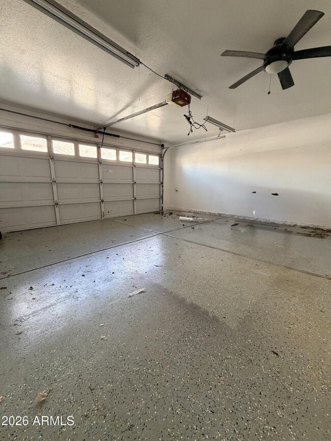 Building Photo - 5215 W Tonopah Dr