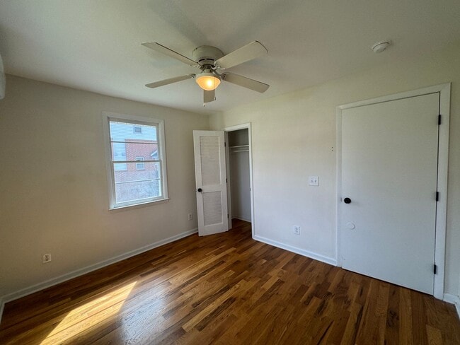 Building Photo - 1036 Seymour Ave