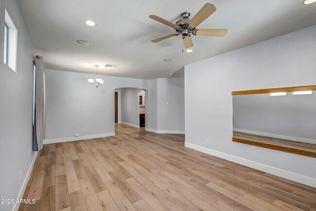 Building Photo - 4512 W Stoneman Dr