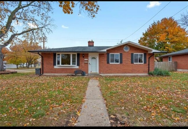 Building Photo - 34423 Tonquish Trail