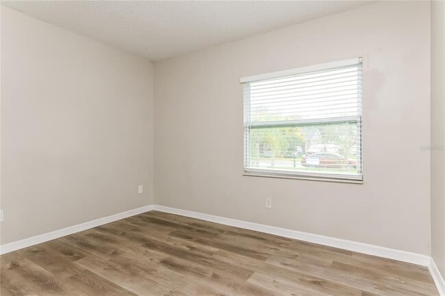 Building Photo - 1517 Colony Ave