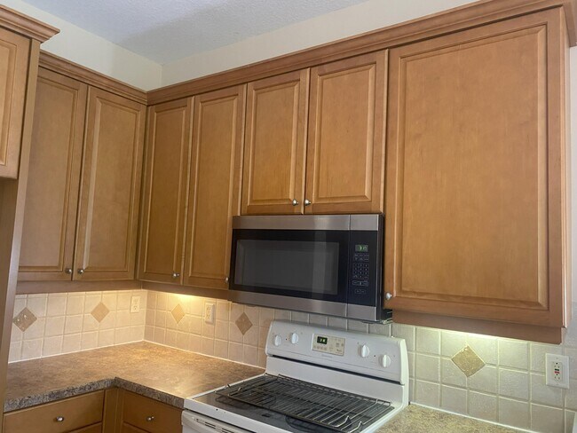 Building Photo - 906 Mariner Bay Blvd