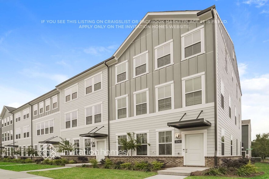 Building Photo - 11137 Tournament Dr