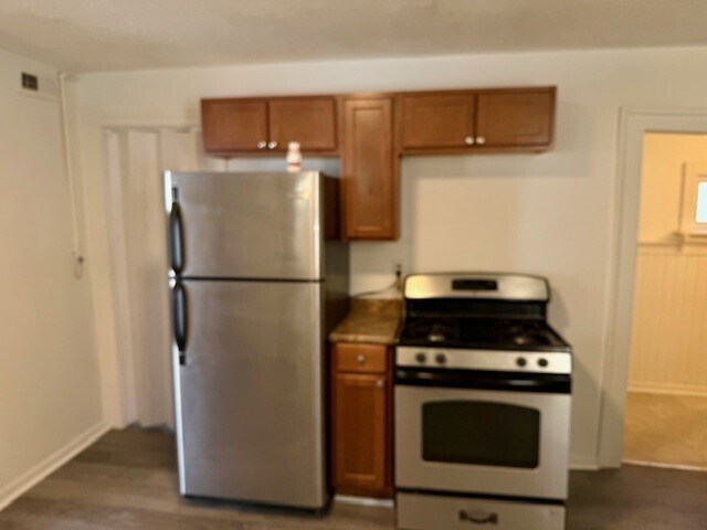 Building Photo - 117 Farmer St