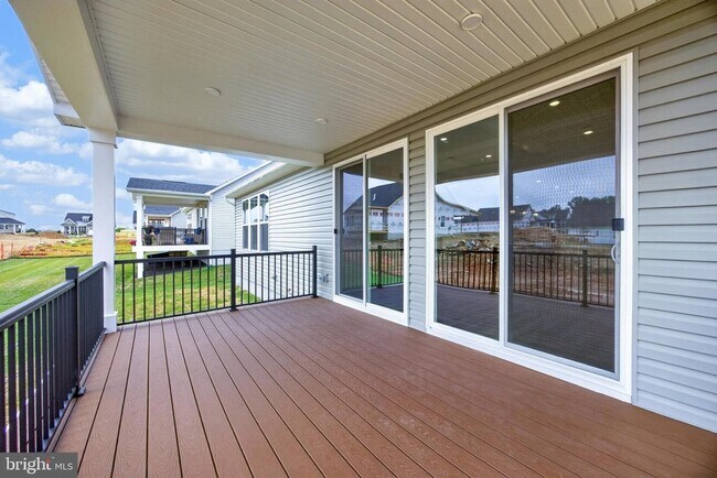 Building Photo - 1422 Gilray Dr