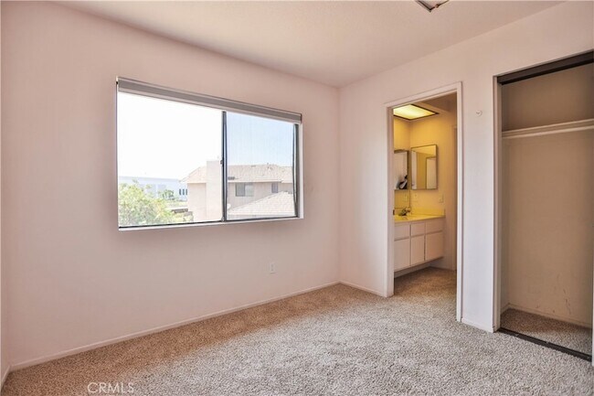 Building Photo - 24307 Carman Ln