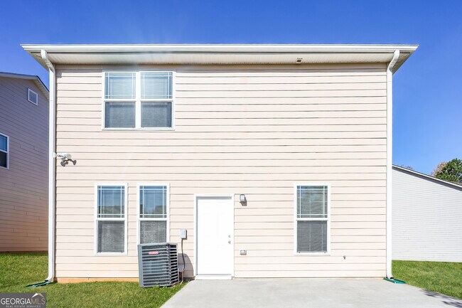Building Photo - 1559 Persimmon Trce