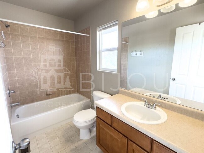 Building Photo - 5199 Dovetail Ln