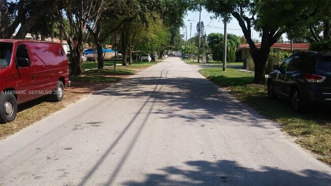 Building Photo - 3920 NW 59th Ave