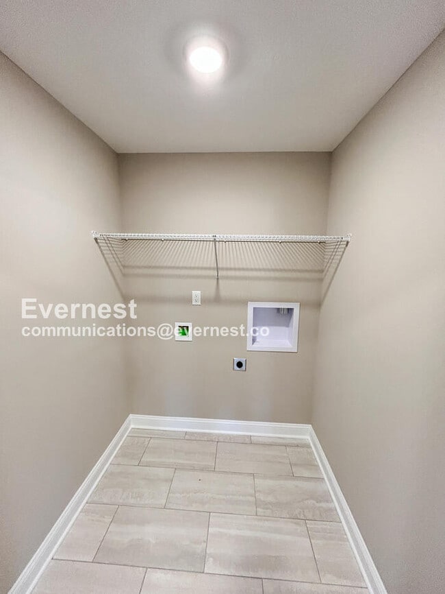 Building Photo - 100 Banagher Ct