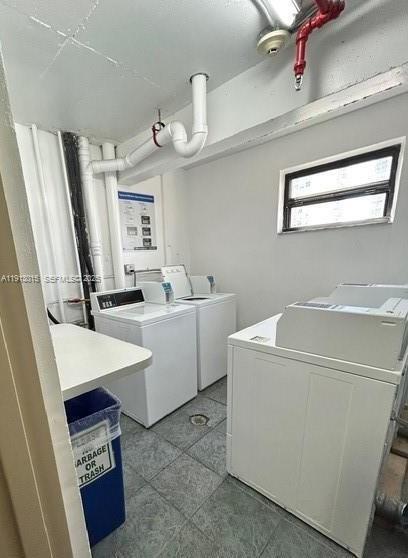 Building Photo - 17011 N Bay Rd