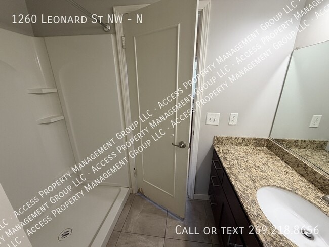 Building Photo - 1260 Leonard St NW