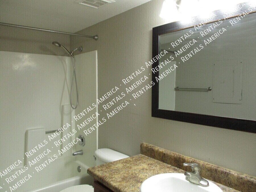 Building Photo - 1350 N 85th Pl