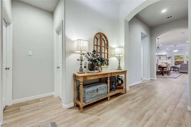 Building Photo - 7820 Turnback Ledge Trail