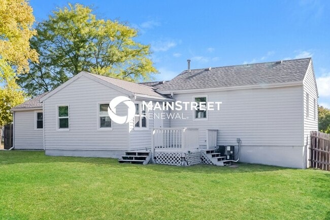 Building Photo - 6 Bedroom Pet-Friendly Home in BELTON, MO ...