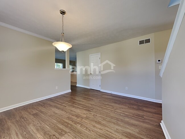 Building Photo - 10399 Peacock Ln